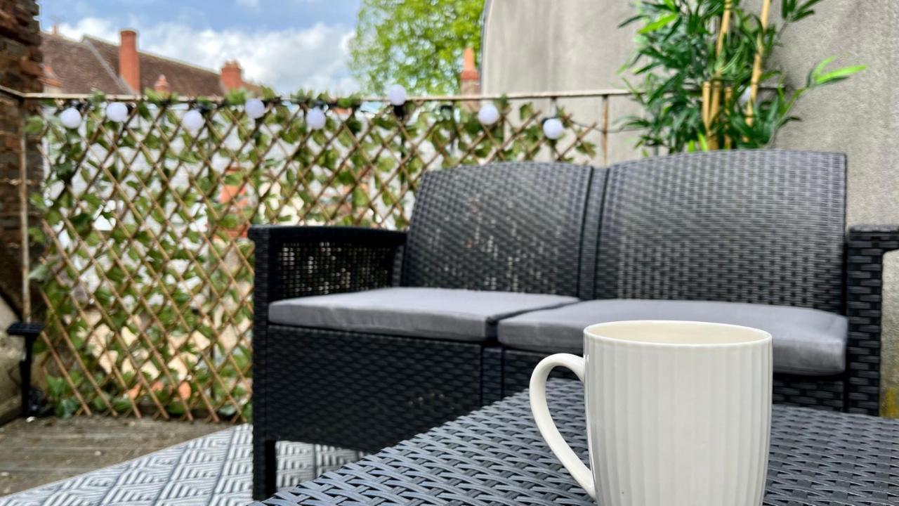 L'Artiste En Duplex Apartment Nevers Exterior photo